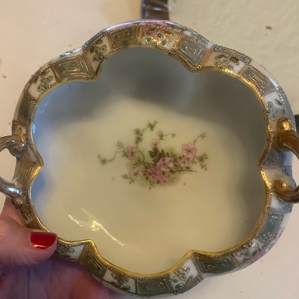 Vintage Hand painted Japanese Porcelain Dish